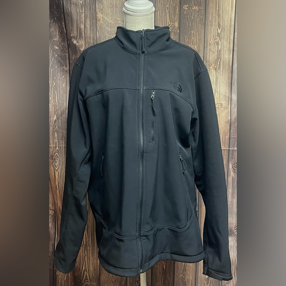The North Face Men's Jet Black Performance Jacket